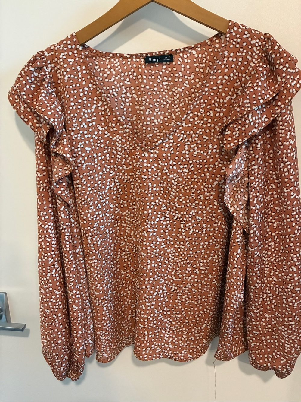 Very J Rust Spot Print Ruffle-Shoulder Blouse